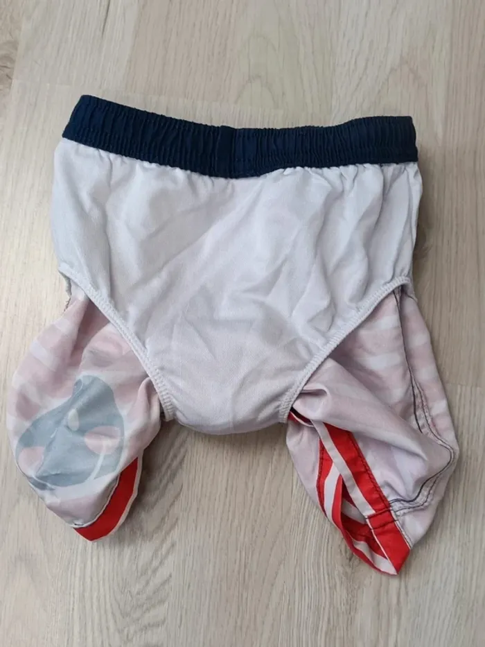 lot 2 shorts de bain + 1 pyjama garçon 18 mois - photo numéro 5