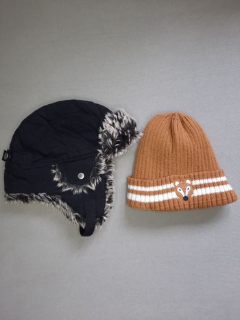 Lot 2 bonnet de 12 à 36 mois