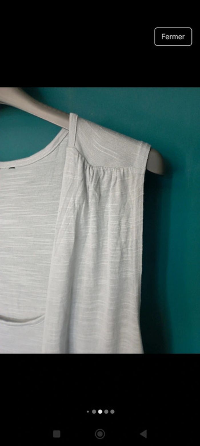 Tee shirt gris clair - photo numéro 4