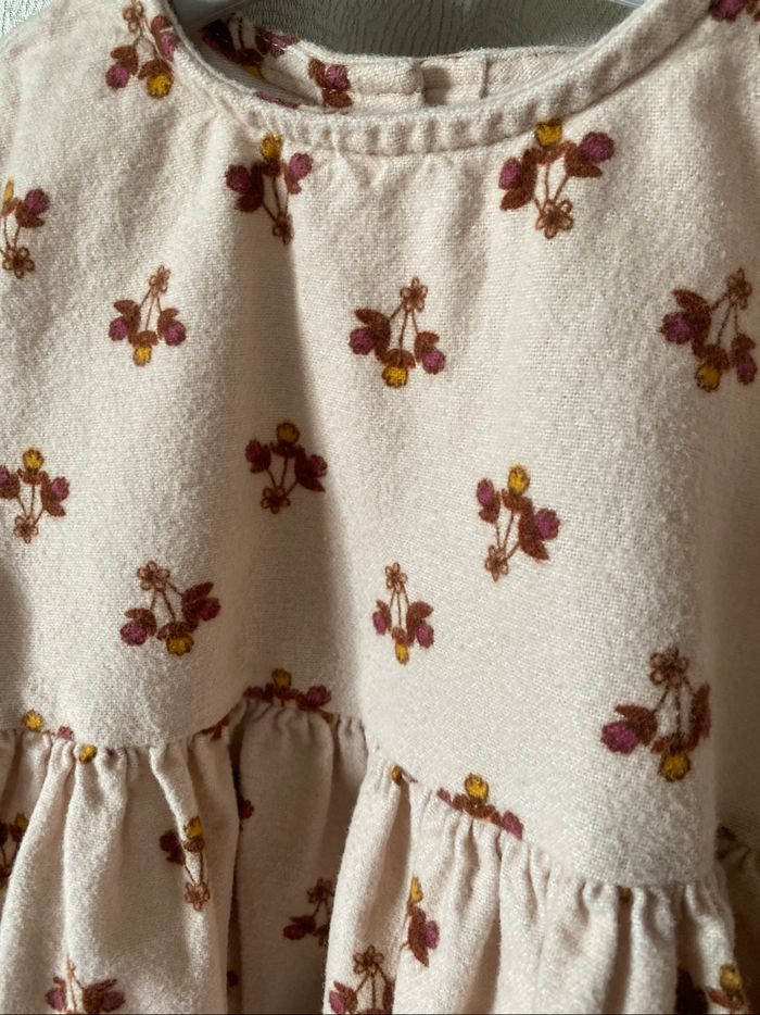 Robe flanelle beige fleuri 12/18 mois LC Waikiki - photo numéro 2