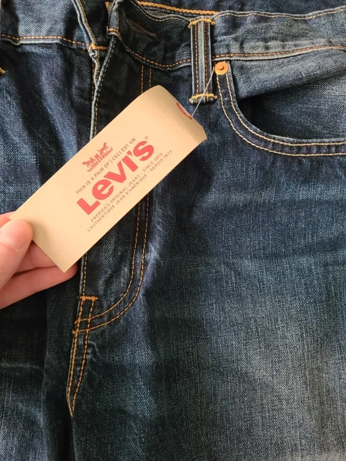 Jeans LEVIS 512 NEUF avec étiquettes - photo numéro 4