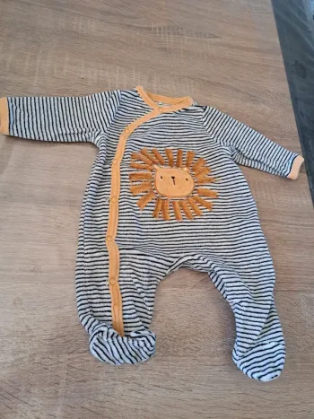 Pyjama grenouillère lion taille Naissance - 50 cm