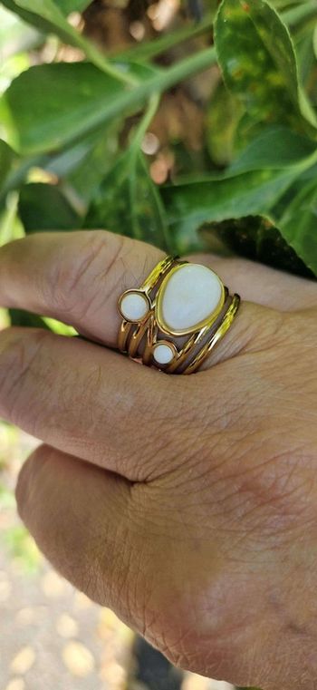 Bague réglable acier inoxydable or pierres blanches mile Mila