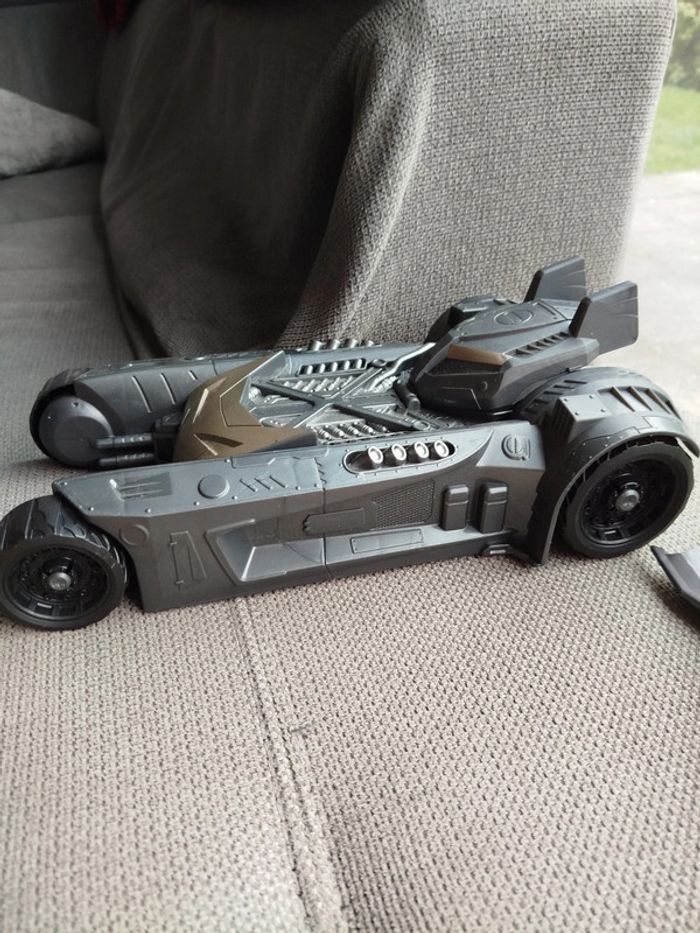 Grande batmobile - photo numéro 3