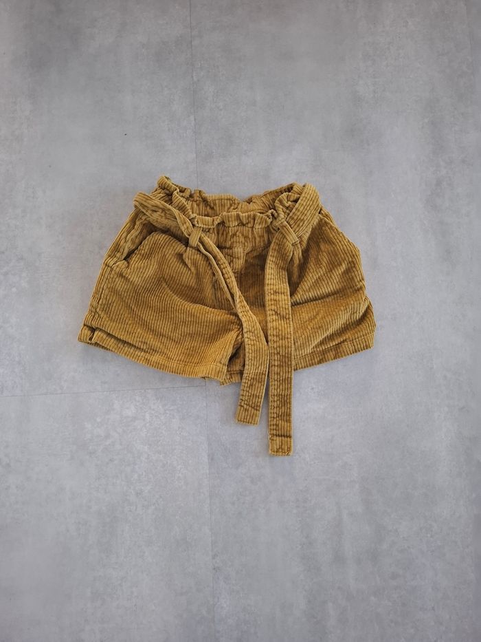 Short tape à l œil 2/3 ans