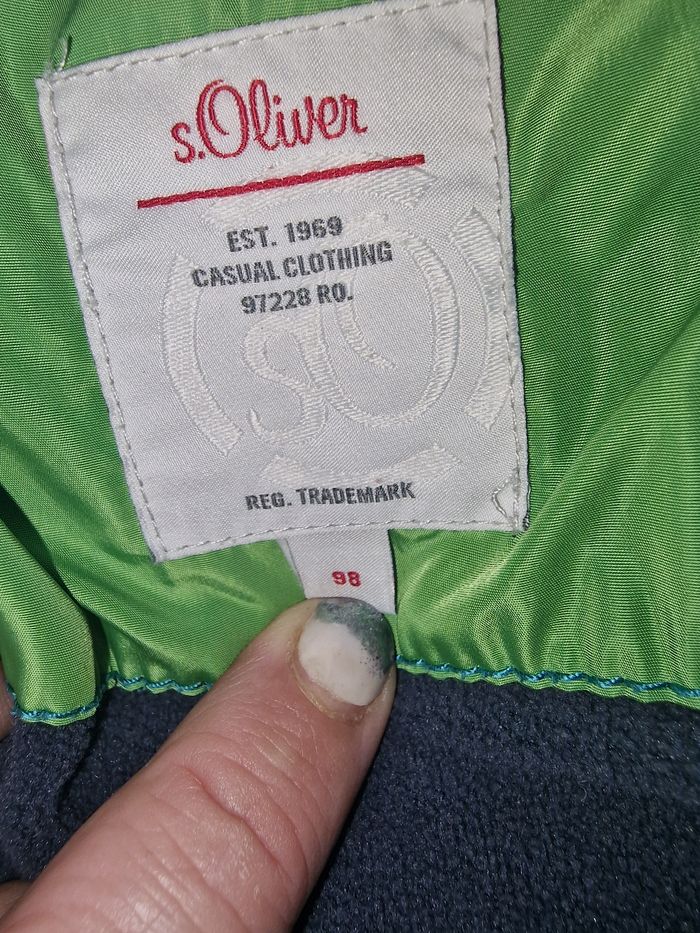 Jolie doudoune multipoches à capuche amovible - photo numéro 2