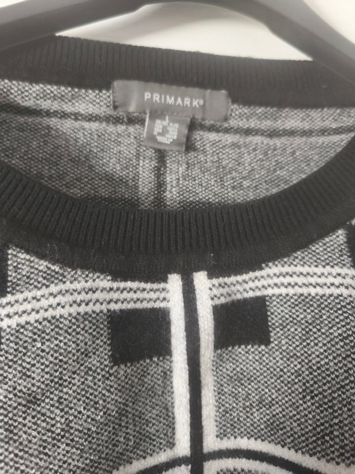 Pull neuve - photo numéro 2