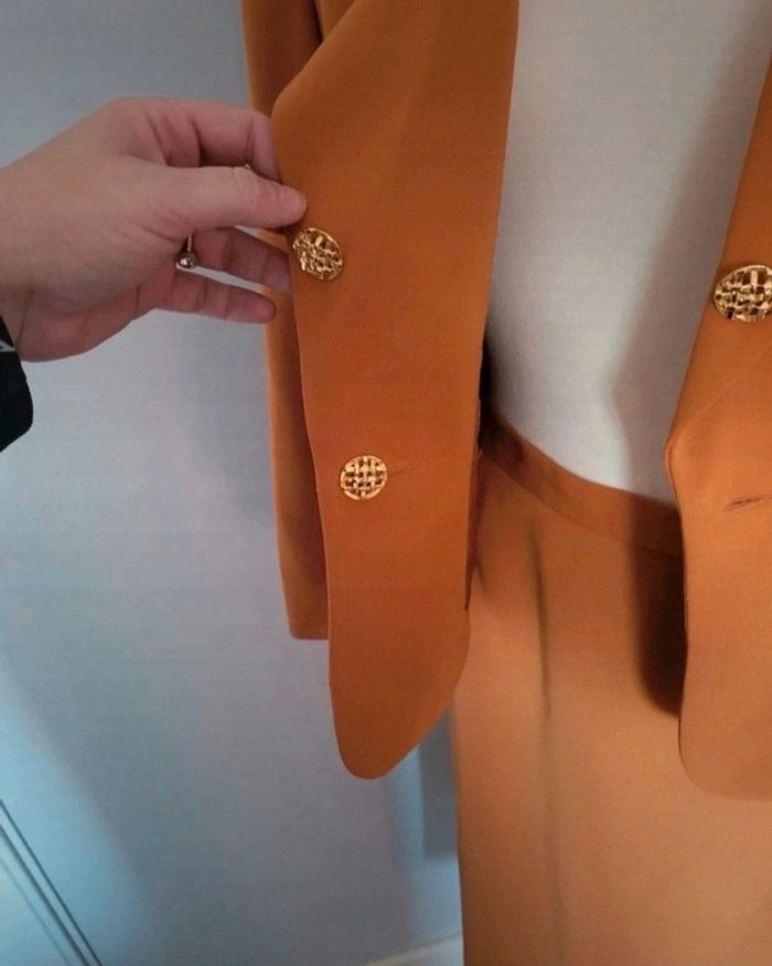 Magnifique Tailleur 40 - photo numéro 3