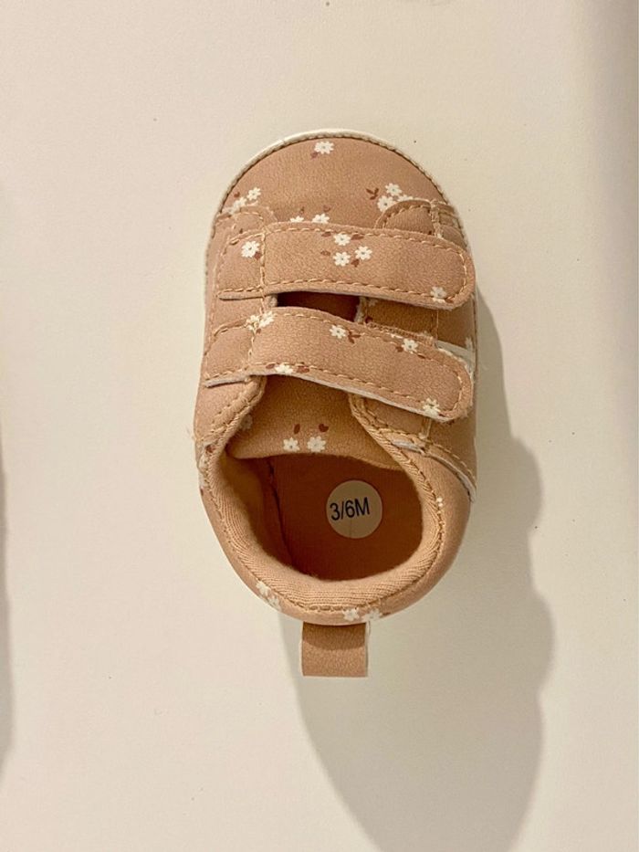 1res chaussures bébés Kiabi 3-6 mois NEUVES - photo numéro 2