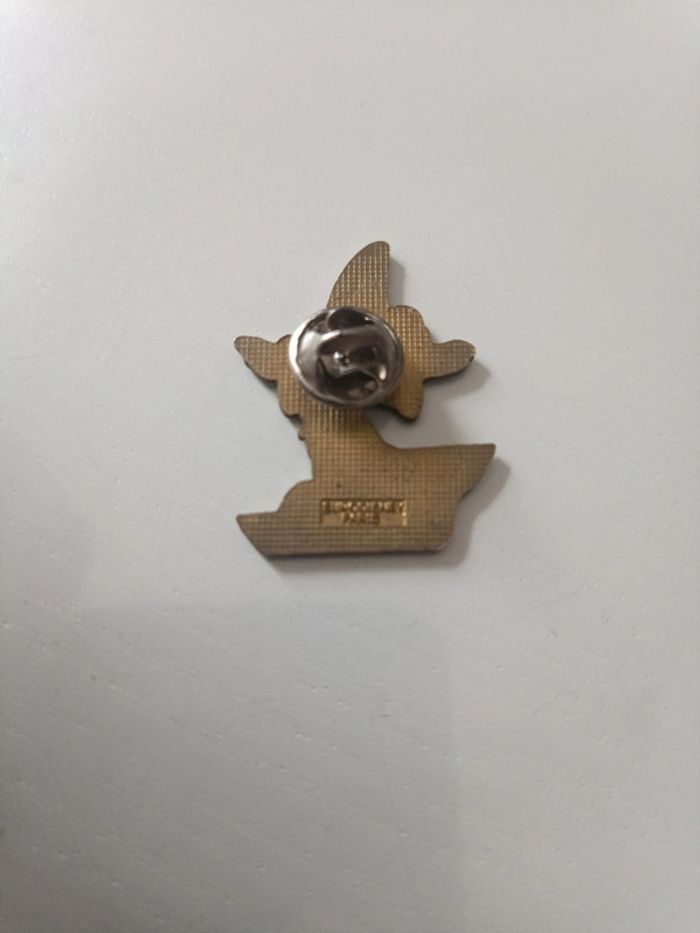 Pin's Mickey magicien - photo numéro 2