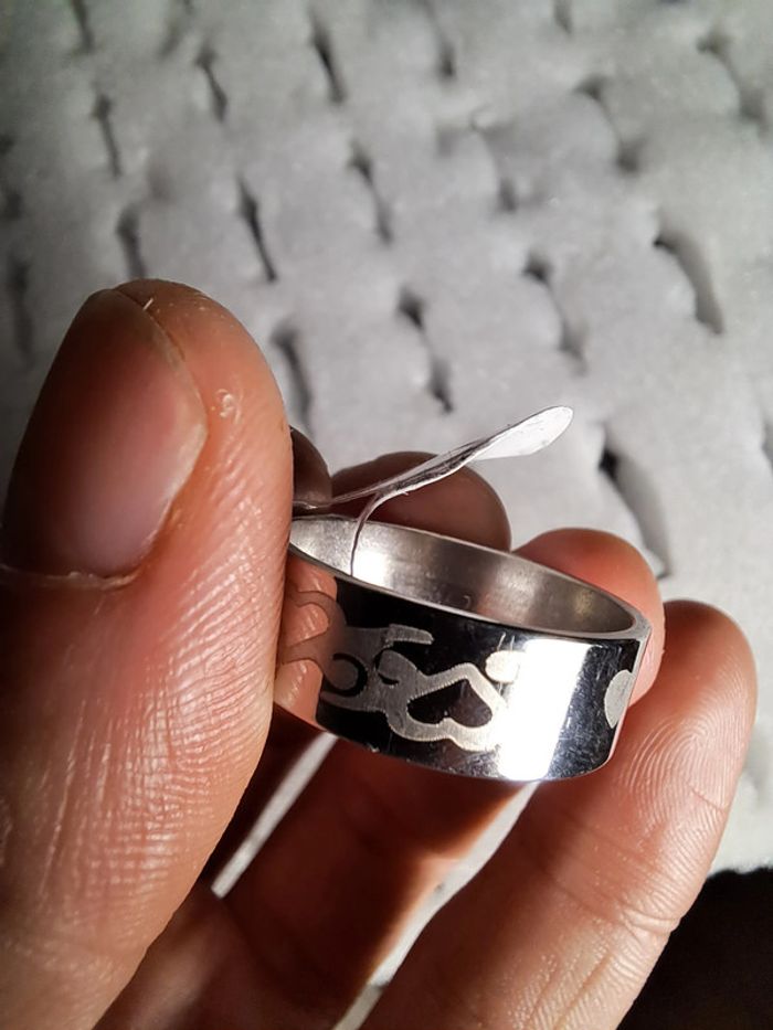 Bague acier inoxydable motifs - photo numéro 2