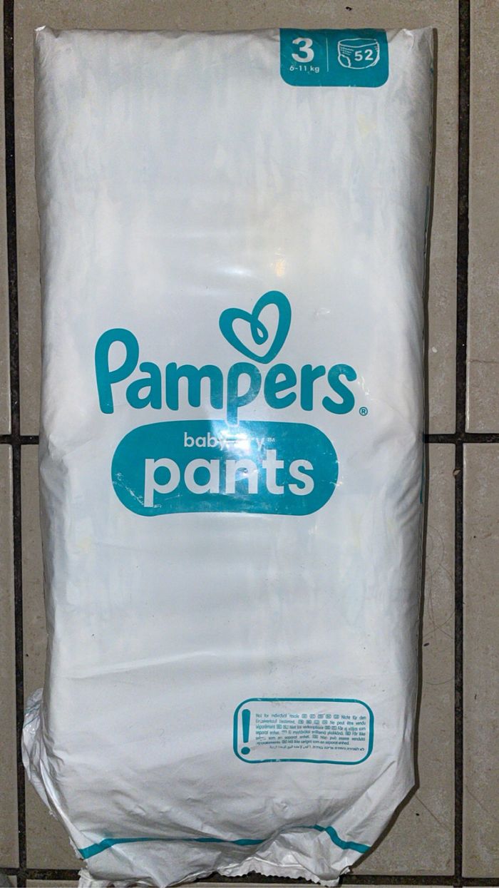 52 Couches Pampers