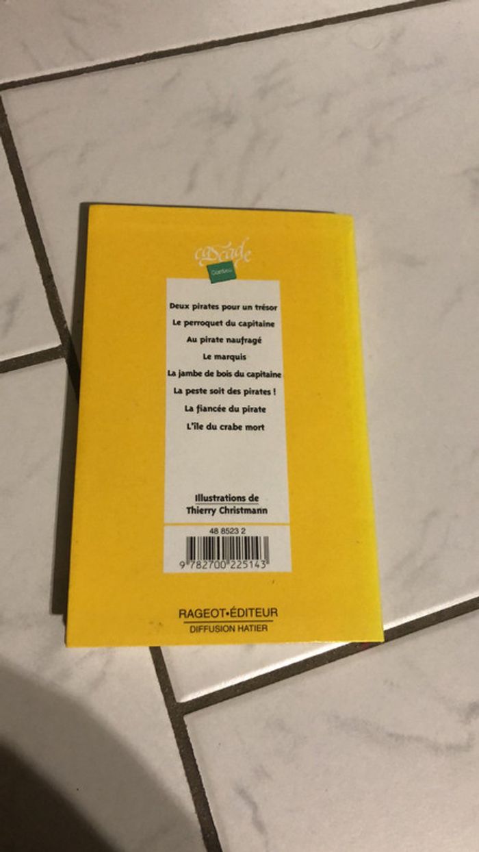 Livre 2 pirates  pour un tresor de Roger  Judenne - photo numéro 3