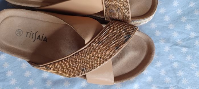 Claquettes femme Pointure 36 lisez bien l'annonce surtout - photo numéro 4