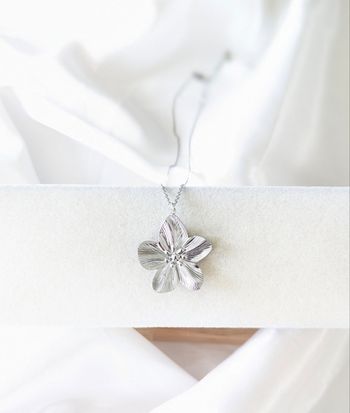 Collier fleur