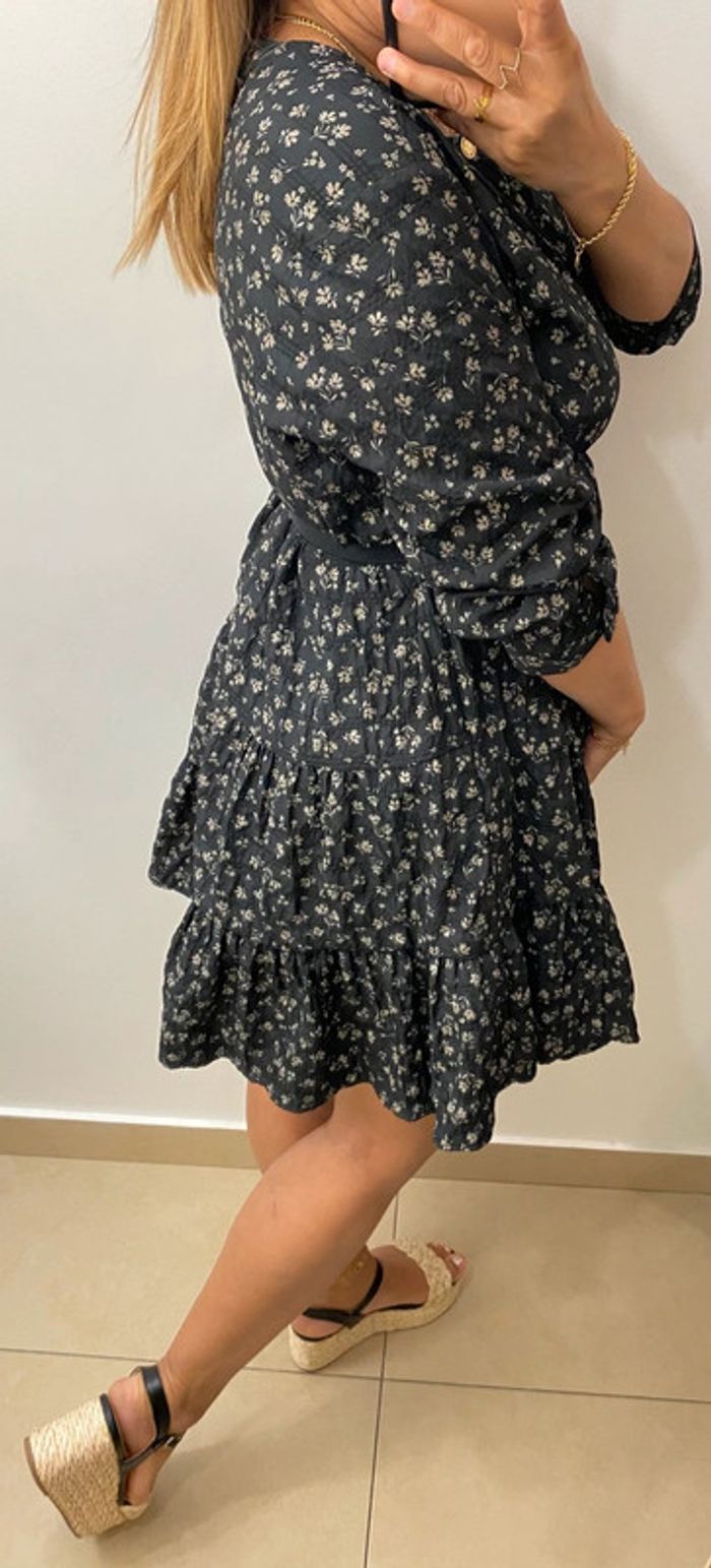 Robe ZARA Courte Imprimée Fleurs Avec Volant Taille M - photo numéro 5
