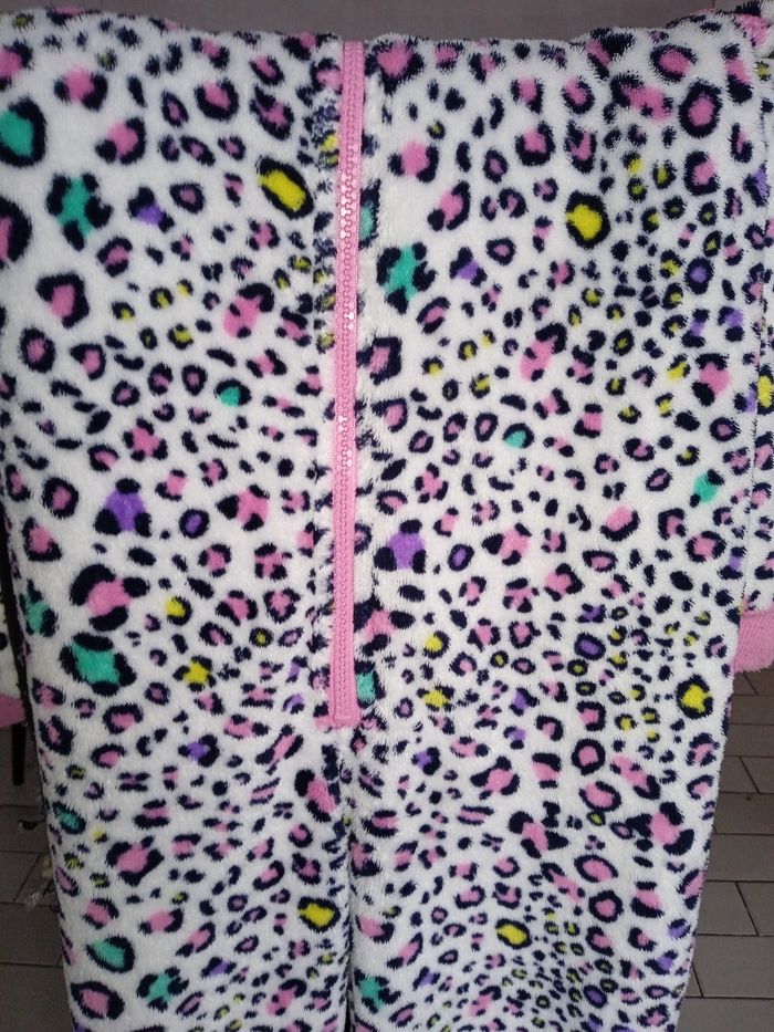 Pyjamas panthère 6 ans - photo numéro 3