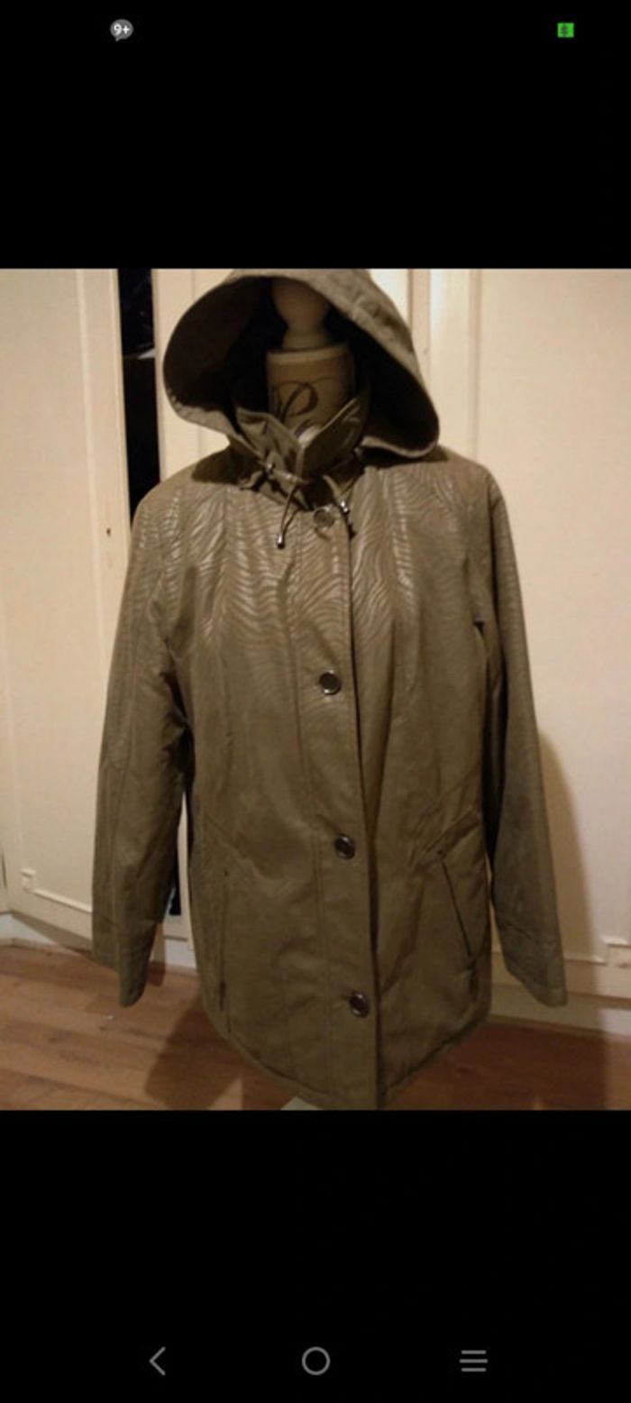 Parka de très bonne qualité Diane Laury couleur taupe neuve avec étiquette taille 44 - photo numéro 3
