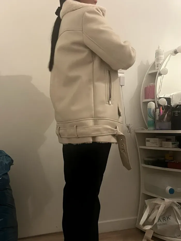 Manteau stradivarius taille M porté 1 fois - photo numéro 9