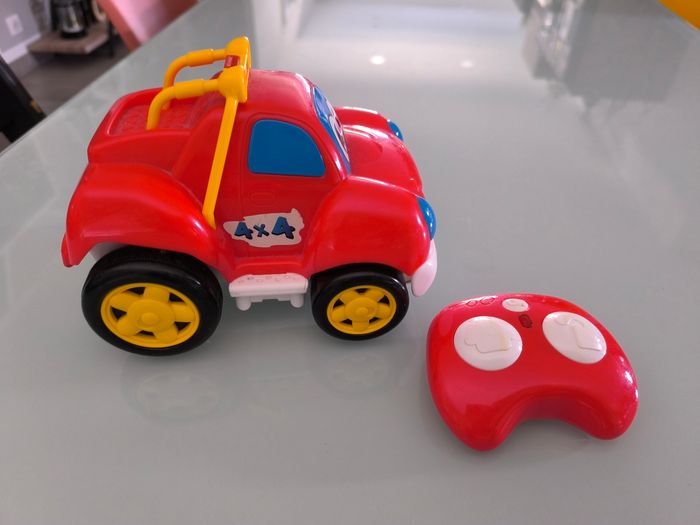 Voiture télécommandée - photo numéro 4