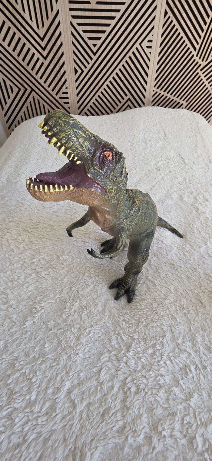 Grand dinosaure - photo numéro 2