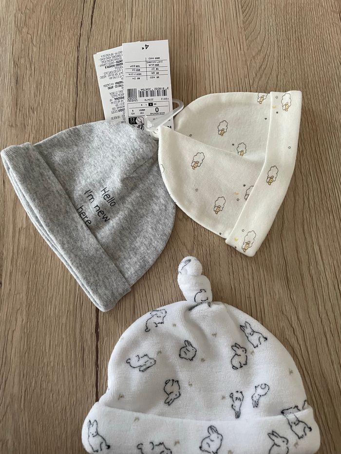 Lot bonnets - photo numéro 7