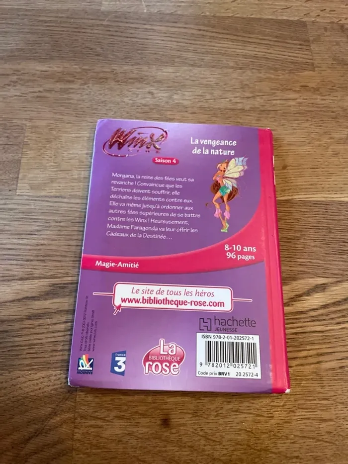 Livre La bibliothèque Rose Winx Club Numéro 42 La vengeance de la nature - photo numéro 3