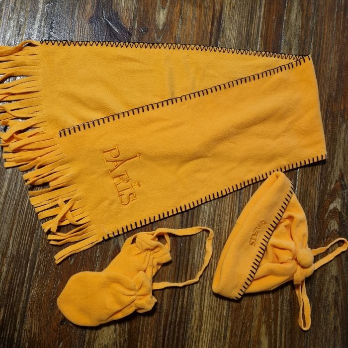 ensemble bonnet écharpe moufles 🎁 neuf