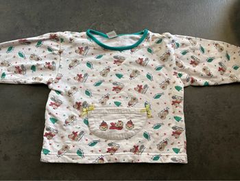 Haut blanc avec ourson vert