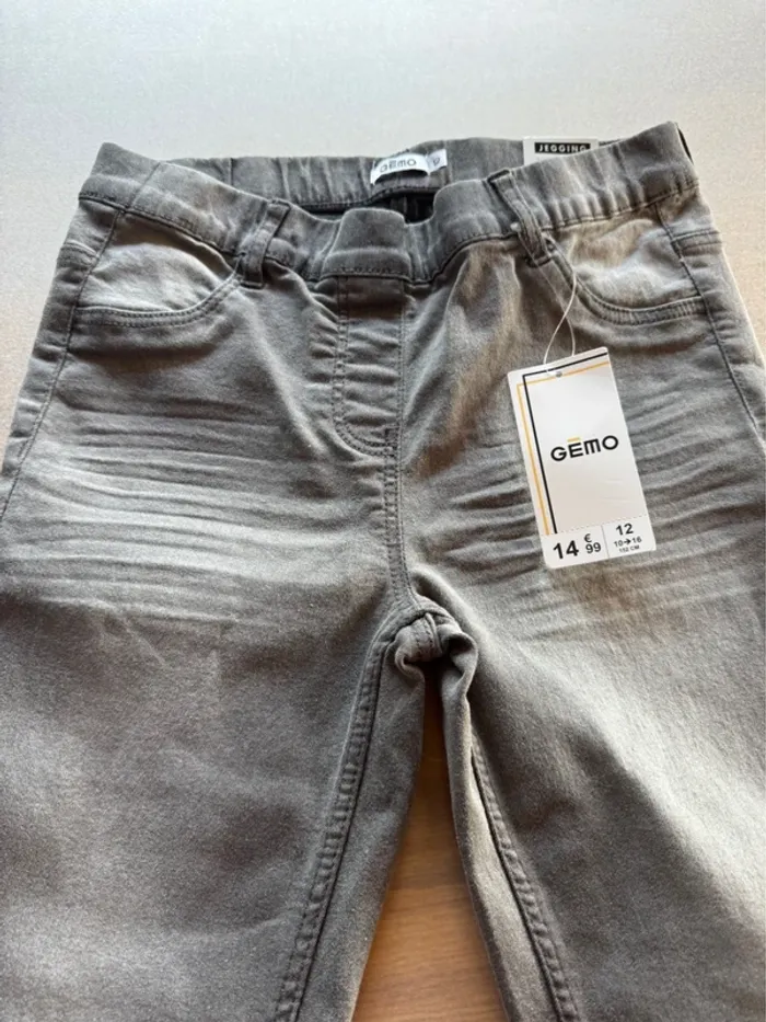 Lot 2 pantalons neufs Gémo 12 ans - photo numéro 6