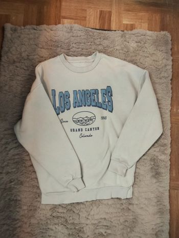 Pull blanc et bleu