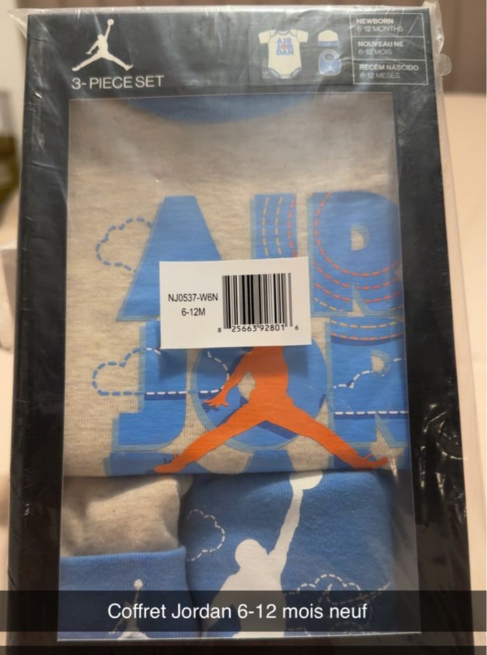 Coffret Jordan bébé 6-12 mois neuf - photo numéro 2