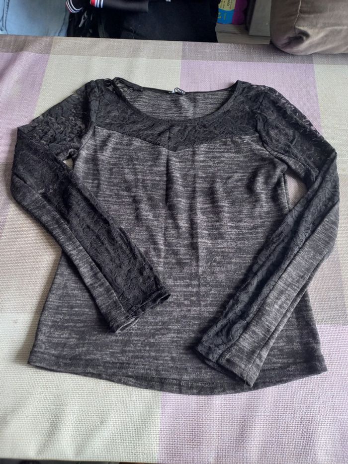 Pull avec dentelles