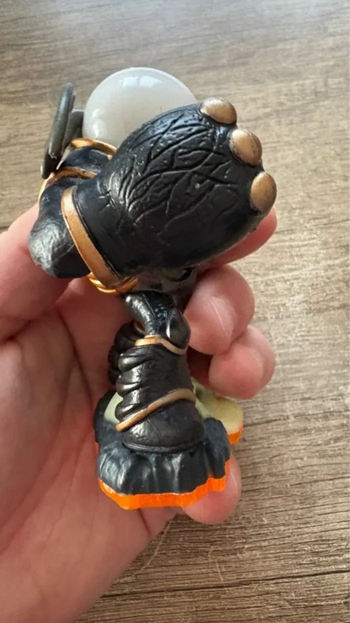 Figurine skylanders eye brawl giants - photo numéro 6