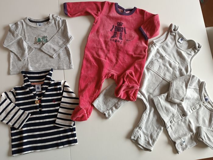 Lot vêtements 6 mois petit bateau