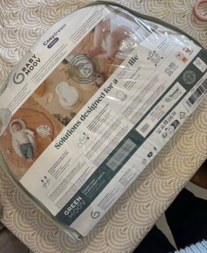 Réducteur de lit bébé - photo numéro 2