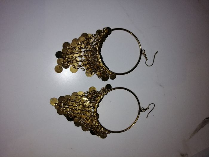 boucles d'oreilles couleur or, créoles - photo numéro 2