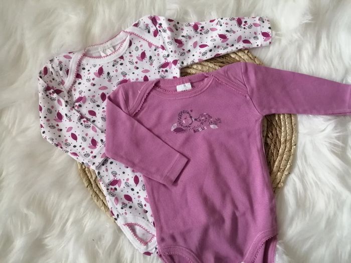 2 bodies 6 mois - photo numéro 8