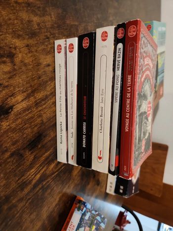 Lot de 6 livre de poche :
