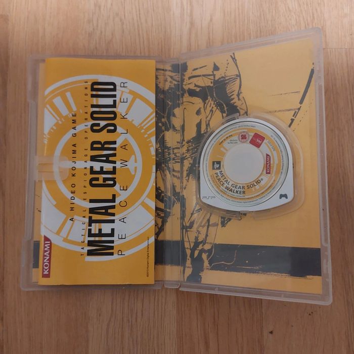 Lot de jeux Metal Gear Solid PSP PS2 PS3 - photo numéro 7