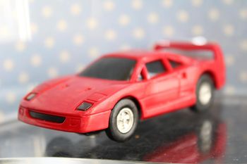 Ferrari F40 slot car 1:43
