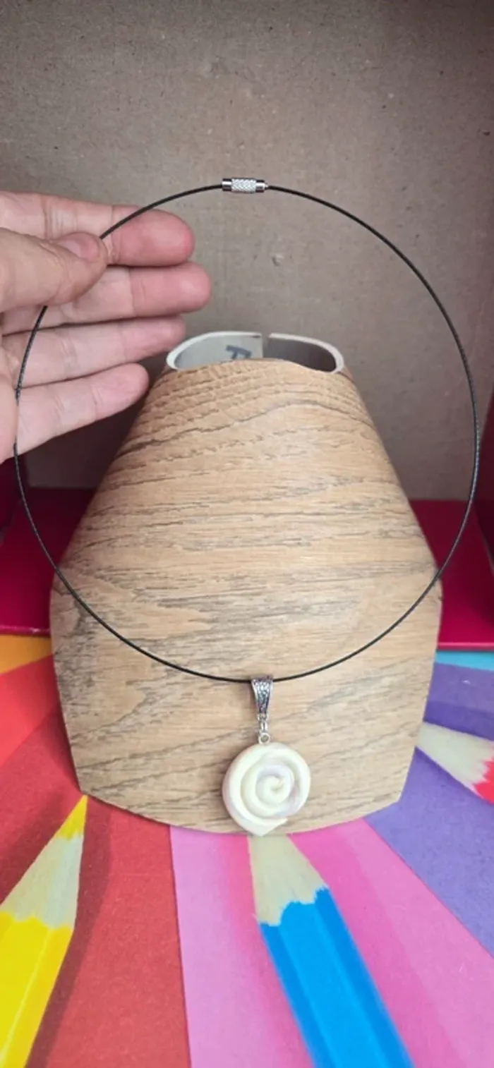 Collier escargot nacré fimo - photo numéro 5