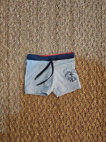 Maillot de bain neuf 67 cm
