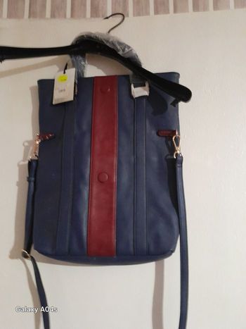 Sac fourre-tout neuf soi en bandoulière ou à la main 