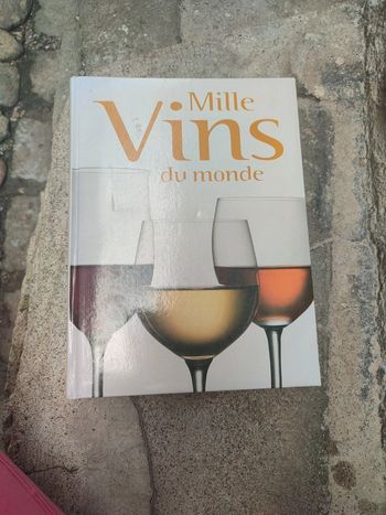 Livre mille vins du monde