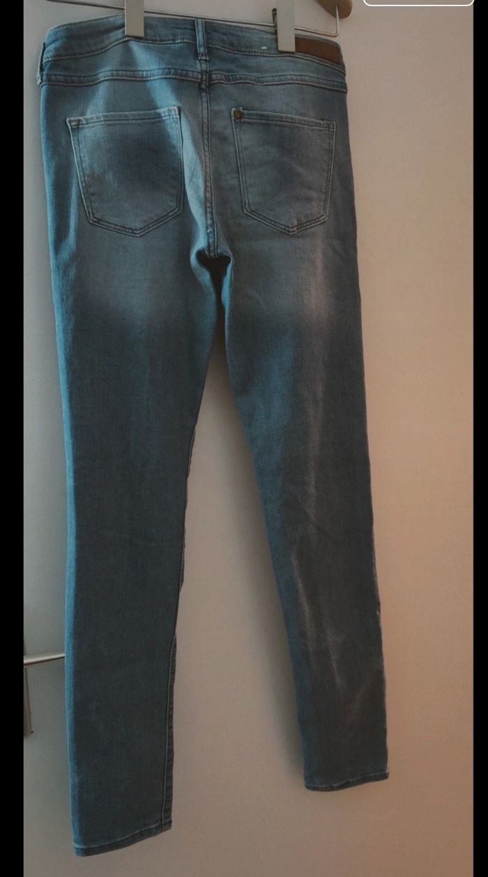Jean femme en 38 h&M neuf - photo numéro 3