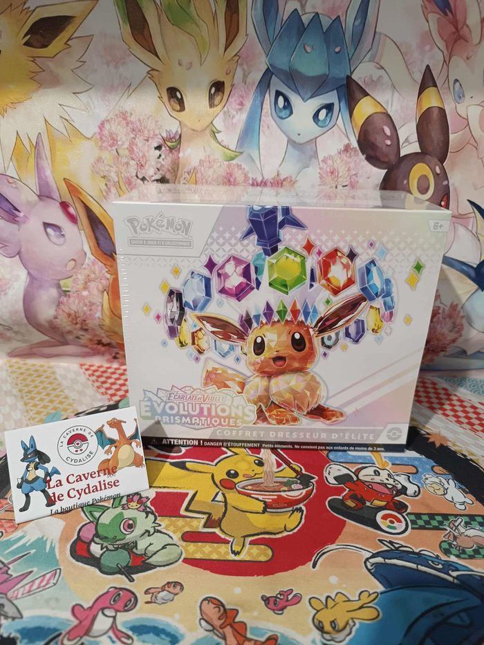 EV8.5 - Coffret ETB Évolutions Prismatiques - FR