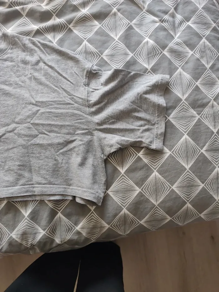 T-shirt court - photo numéro 3