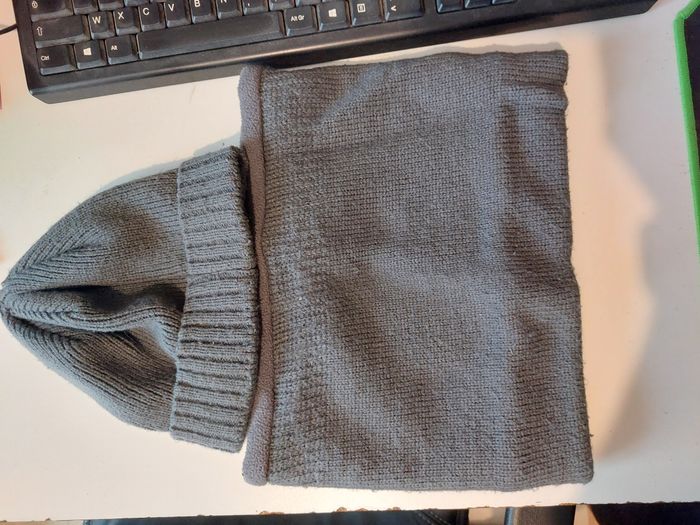 ensemble bonnet et cache cou gris 10 ans - photo numéro 2