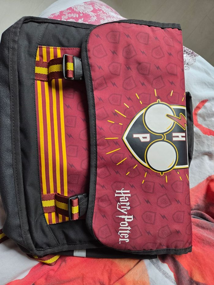 Cartable + trousse Harry Potter